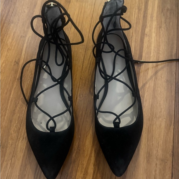 Calvin Klein Pointed Black Lace-Up Flats - Picture 1 of 4